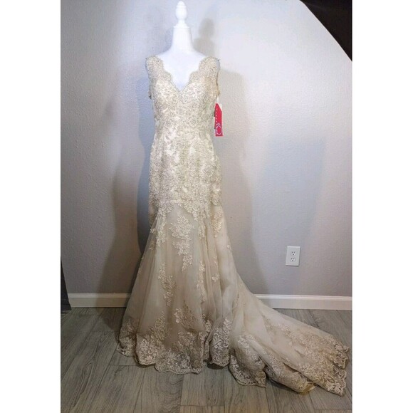 Dresses & Skirts - NWT $1298 Wedding Gown Dress Stella York 5922 Size 12 Lace Gold New VNeck